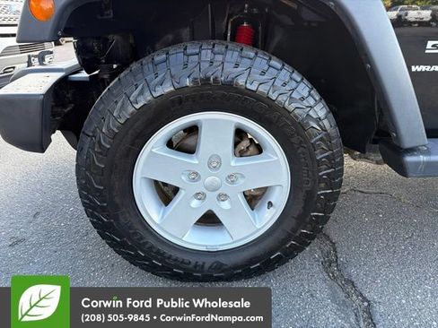 Used 2018 Jeep Wrangler Sport AWD/4WD image 9