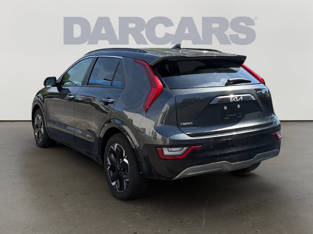 Used 2023 Kia Niro Wave w/ Wave Preserve Package FWD image 5