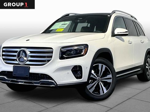 New 2026 Mercedes-Benz GLB 250 4MATIC image 1