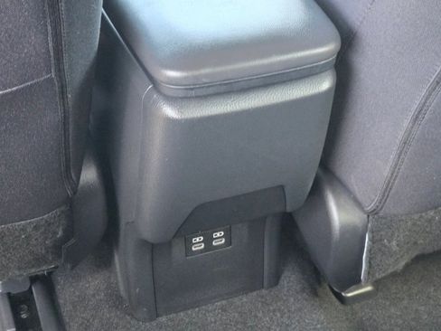 Used 2024 Toyota Prius LE image 16