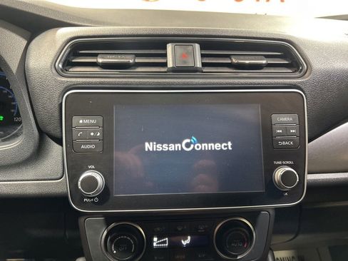 Used 2022 Nissan Leaf S image 28