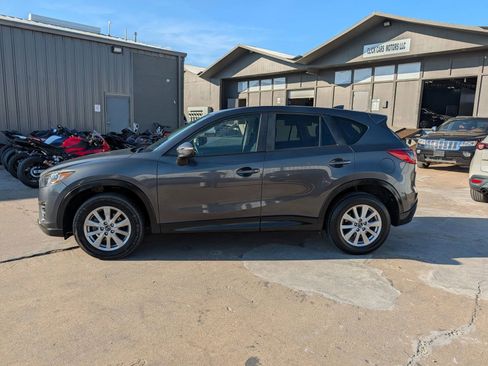 Used 2016 MAZDA CX-5 Touring image 4