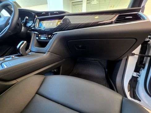 Used 2025 Cadillac XT6 Premium Luxury w/ LPO, Floor Liner Package AWD/4WD image 74