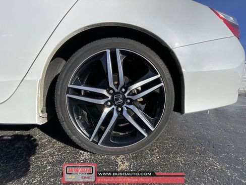 Used 2017 Honda Accord Touring image 33
