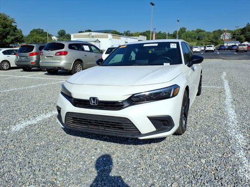 Used 2023 Honda Civic Sport image 4