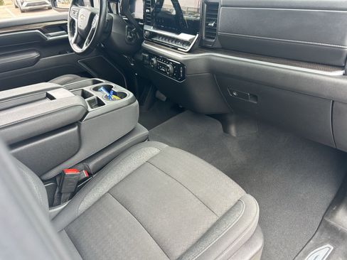 Certified 2025 Chevrolet Silverado 2500 LT w/ Convenience Package AWD/4WD image 12