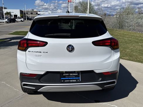 Used 2023 Buick Encore GX Preferred w/ Cold Weather Comfort Package image 4