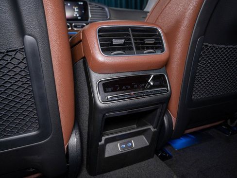 New 2026 Mercedes-Benz GLS 450 4MATIC image 27