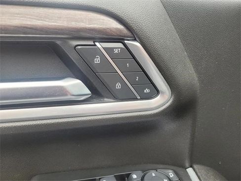 Certified 2025 Chevrolet Silverado 2500 LTZ w/ LTZ Premium Package image 27