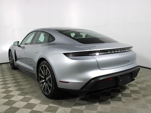 Used 2023 Porsche Taycan RWD image 34