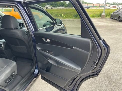 Used 2020 Kia Sorento LX AWD/4WD image 46