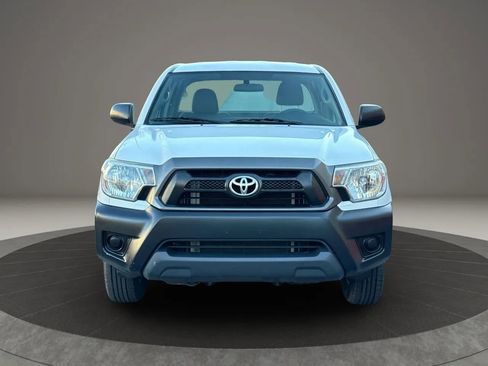 Used 2015 Toyota Tacoma 2WD Access Cab image 2