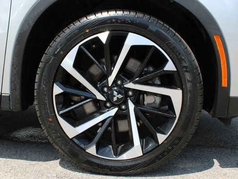 Used 2022 Mitsubishi Outlander SE image 43