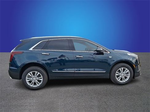 New 2025 Cadillac XT5 Luxury image 4