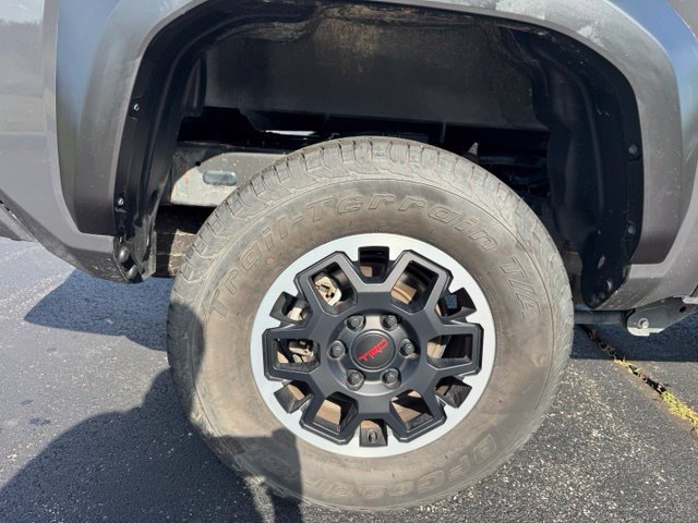 Used 2024 Toyota Tacoma TRD Off-Road AWD/4WD image 10