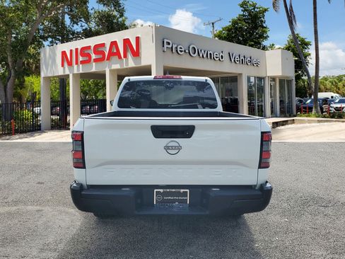 Certified 2024 Nissan Frontier S image 5