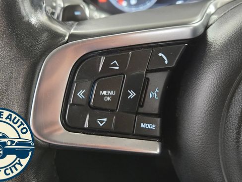 Used 2019 Jaguar E-PACE S AWD/4WD image 13