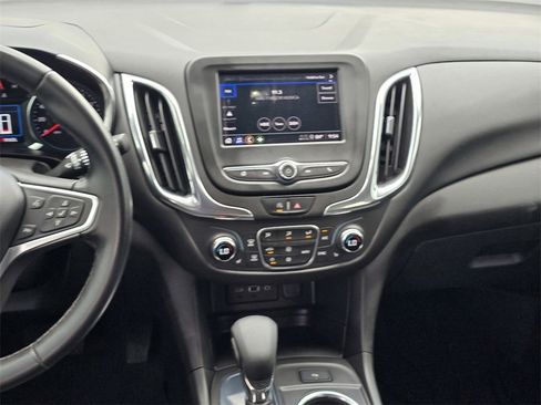 Used 2023 Chevrolet Equinox LT image 16