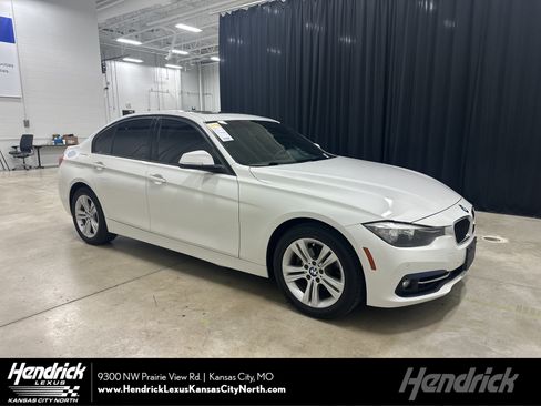 Used 2016 BMW 328i xDrive Sedan image 1