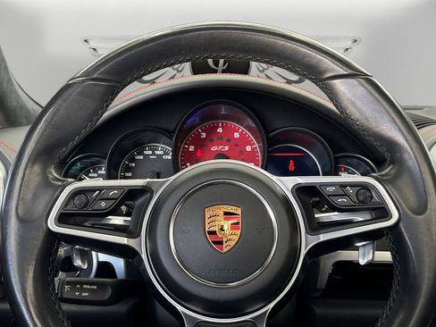 Used 2018 Porsche Cayenne GTS image 18