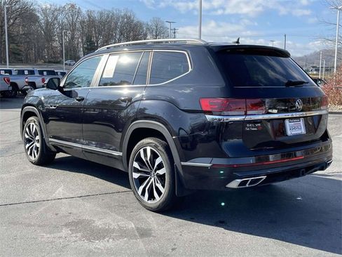 Used 2021 Volkswagen Atlas SEL R-Line image 3