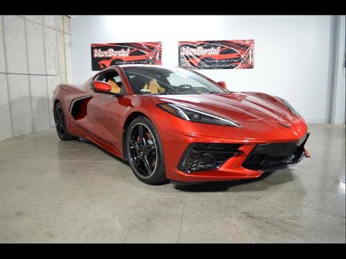 Used 2021 Chevrolet Corvette Stingray Preferred Cpe w/ Battery Protection Package RWD image 2