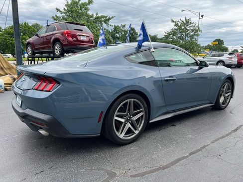 Used 2024 Ford Mustang Coupe RWD image 6