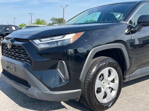 Used 2024 Toyota RAV4 LE AWD/4WD image 12