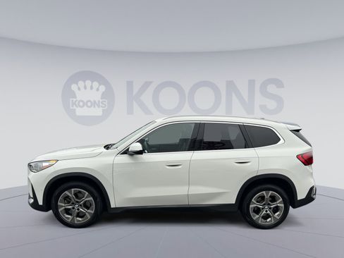 Used 2023 BMW X1 xDrive28i w/ Convenience Package image 2
