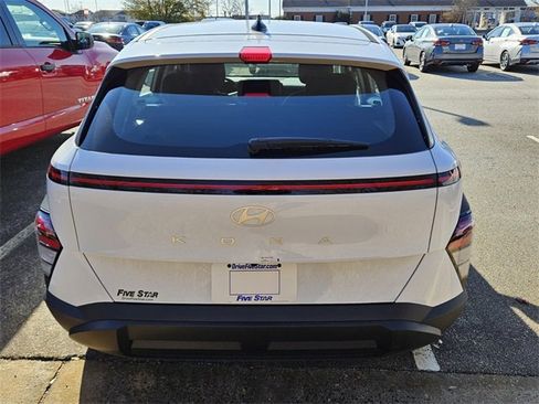 Used 2026 Hyundai Kona SE image 7