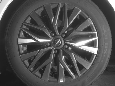 Used 2025 Nissan Altima 2.5 SV image 14