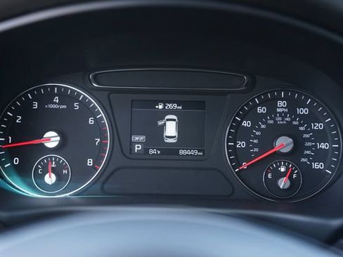 Used 2019 Kia Sorento FWD image 24
