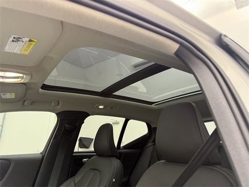 Certified 2025 Volvo XC40 B5 Plus image 14