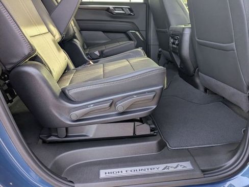 New 2025 Chevrolet Suburban High Country image 40