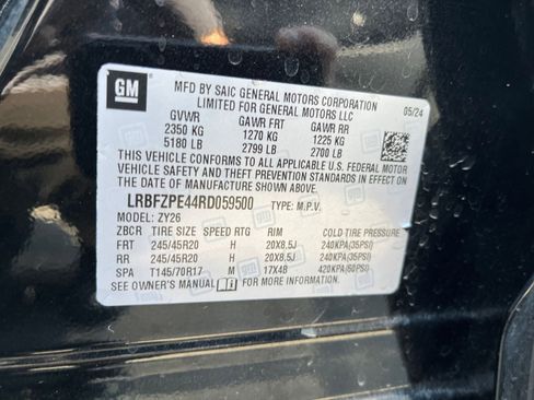 Used 2024 Buick Envision Sport Touring image 31