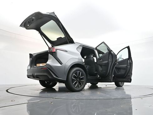 New 2026 Subaru Solterra Premium image 31