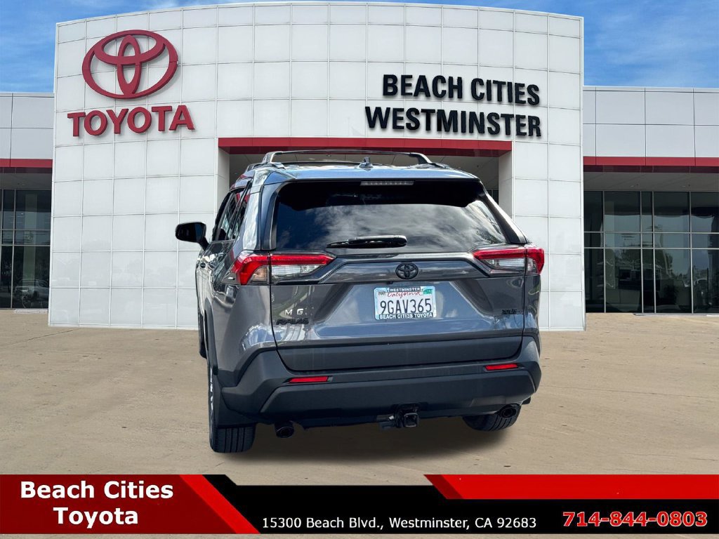 Used 2023 Toyota RAV4 XLE Premium FWD image 9