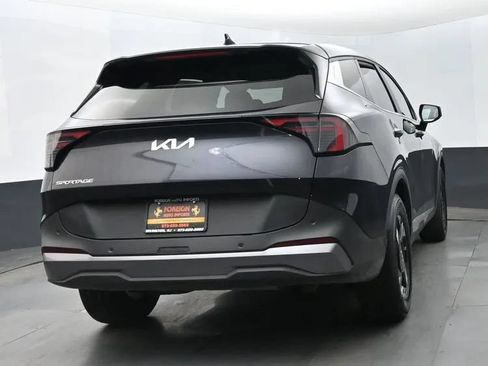 Used 2026 Kia Sportage LX FWD image 8