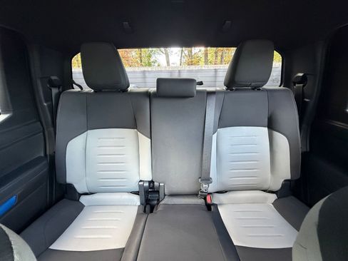 Used 2025 Toyota Tacoma TRD Off-Road image 36