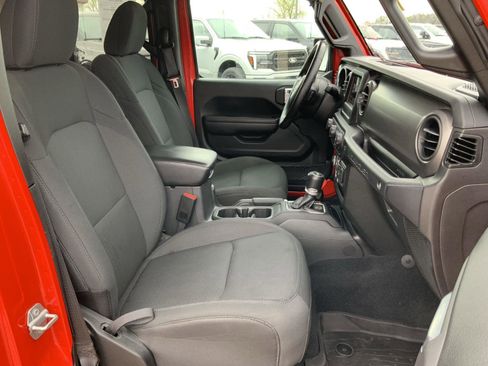Used 2022 Jeep Wrangler Unlimited Sport image 56