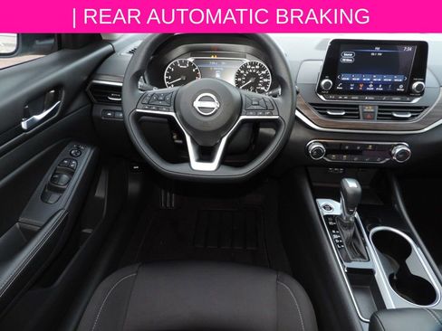 Certified 2024 Nissan Altima 2.5 SV FWD image 17