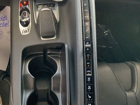 Used 2023 Chevrolet Corvette Stingray Premium Conv w/ Z51 Performance Package image 14