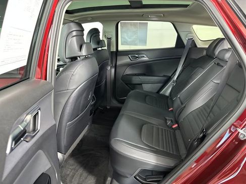 Used 2023 Kia Sportage SX Prestige image 25