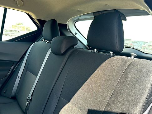 New 2025 Nissan Kicks Play S image 16