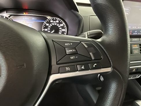 Used 2019 Nissan Altima 2.5 S FWD image 16