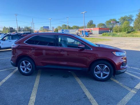 Used 2019 Ford Edge SEL w/ Equipment Group 201A AWD/4WD image 7