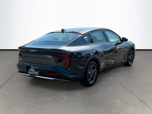 New 2025 Kia K4 LXS image 7