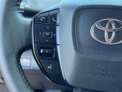 Used 2025 Toyota bZ4X AWD image 24
