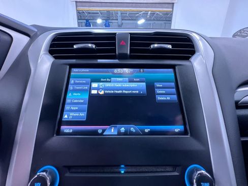 Used 2014 Ford Fusion SE FWD image 25