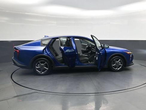 Used 2025 Kia K4 FWD image 41